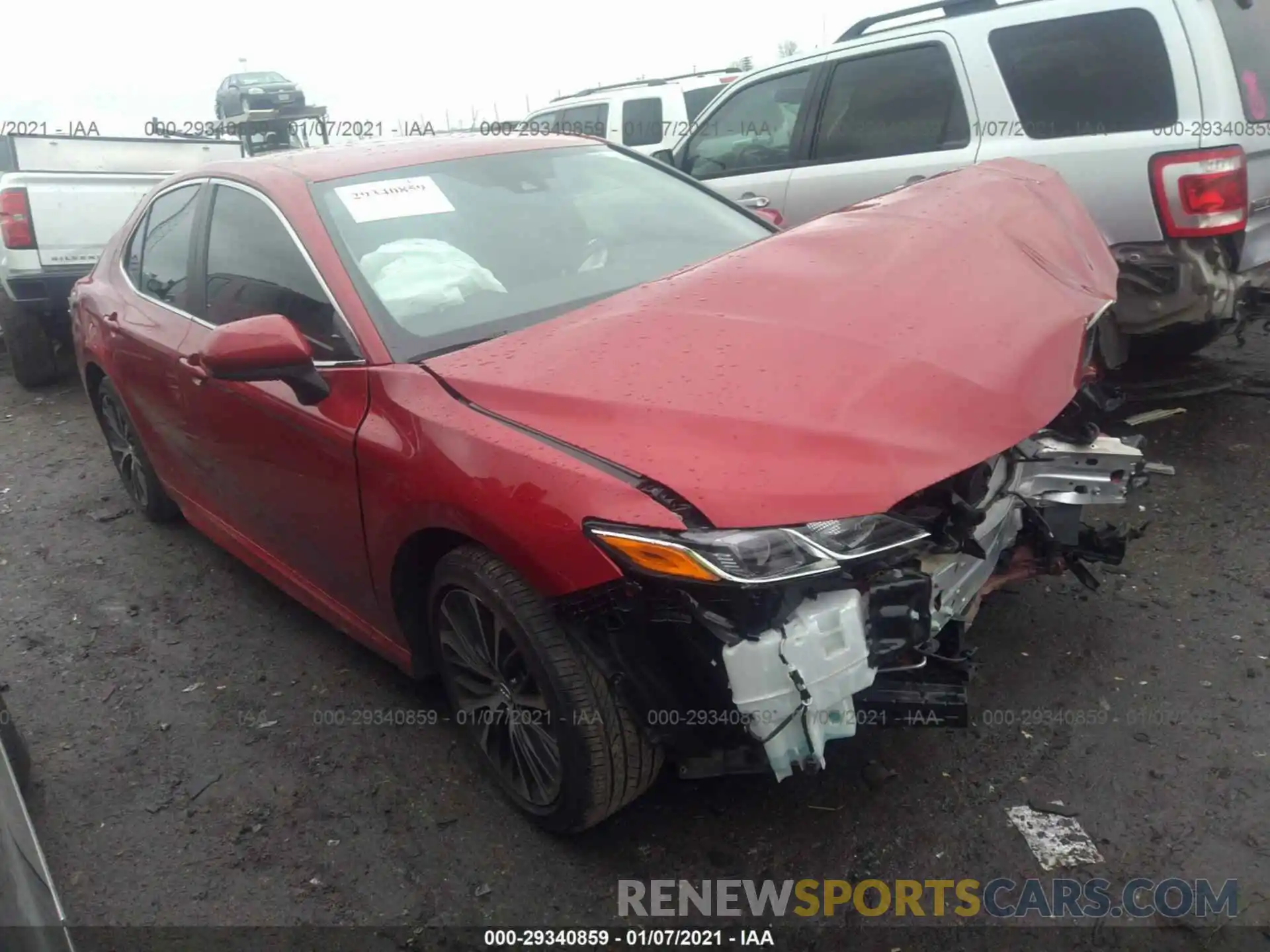 1 Photograph of a damaged car 4T1G11AK2LU321760 TOYOTA CAMRY 2020