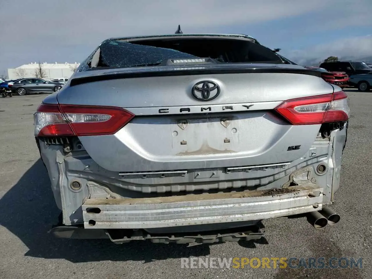 6 Photograph of a damaged car 4T1G11AK2LU322195 TOYOTA CAMRY 2020