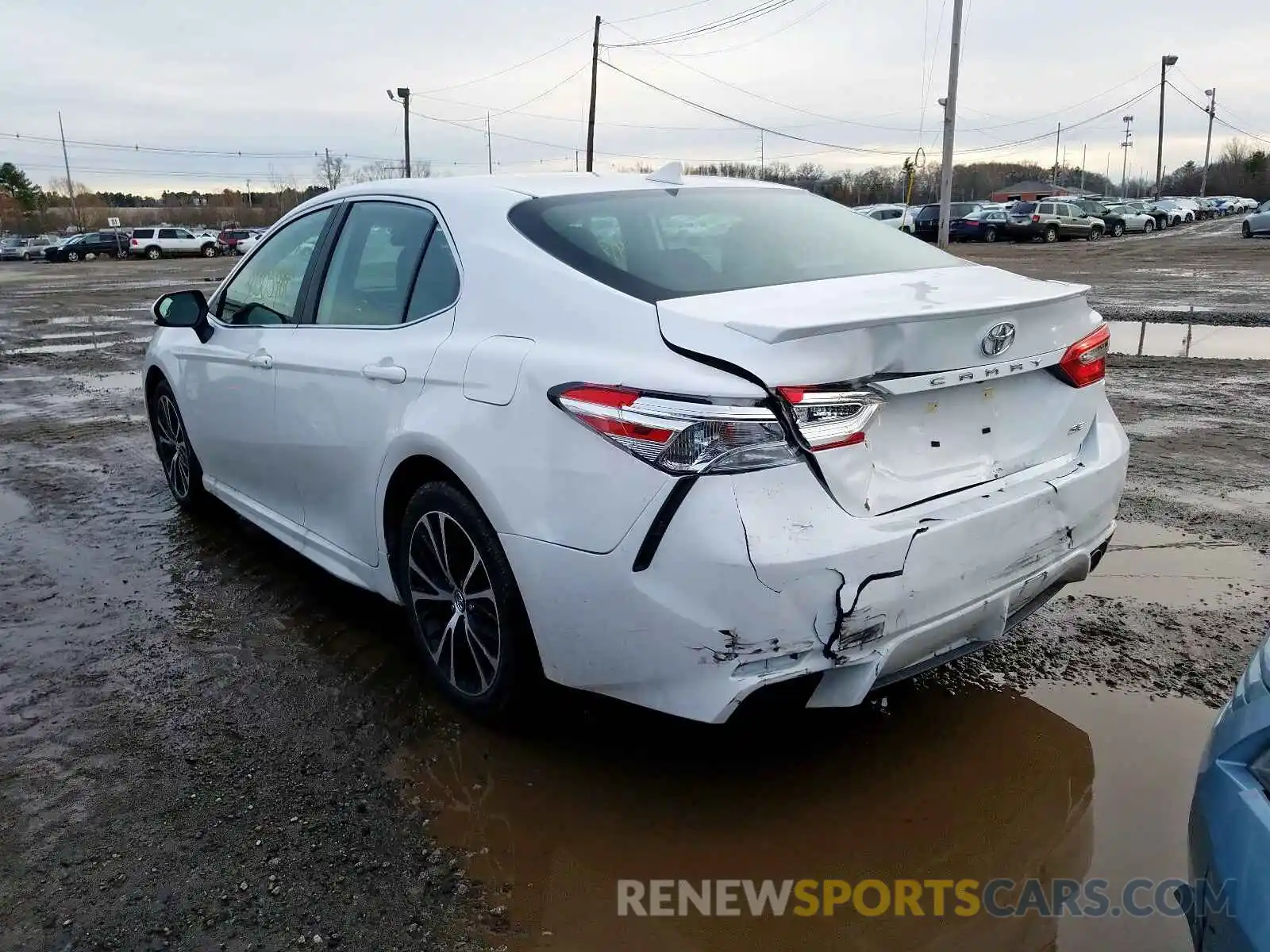 3 Photograph of a damaged car 4T1G11AK2LU327509 TOYOTA CAMRY 2020