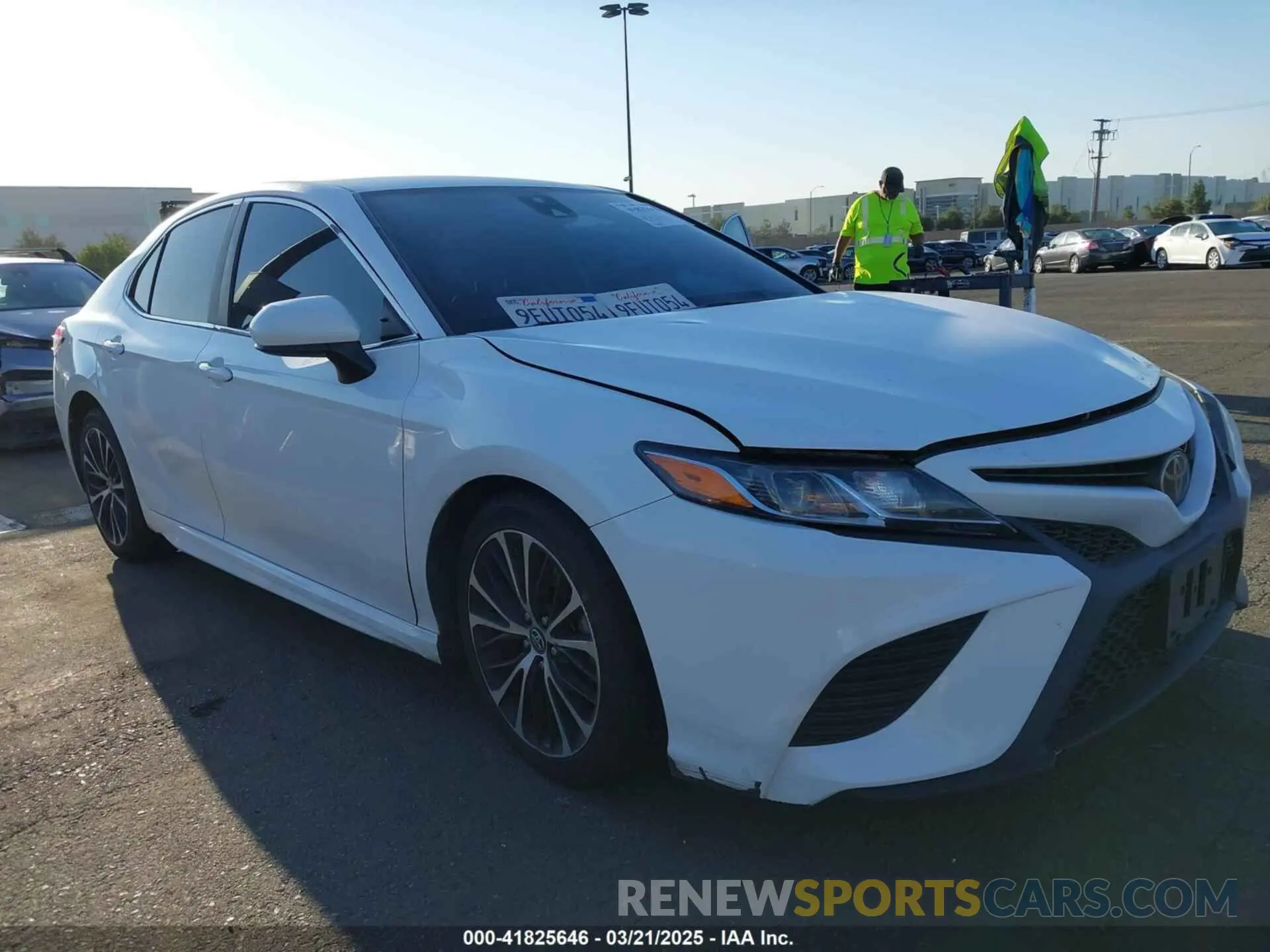 1 Photograph of a damaged car 4T1G11AK2LU329941 TOYOTA CAMRY 2020