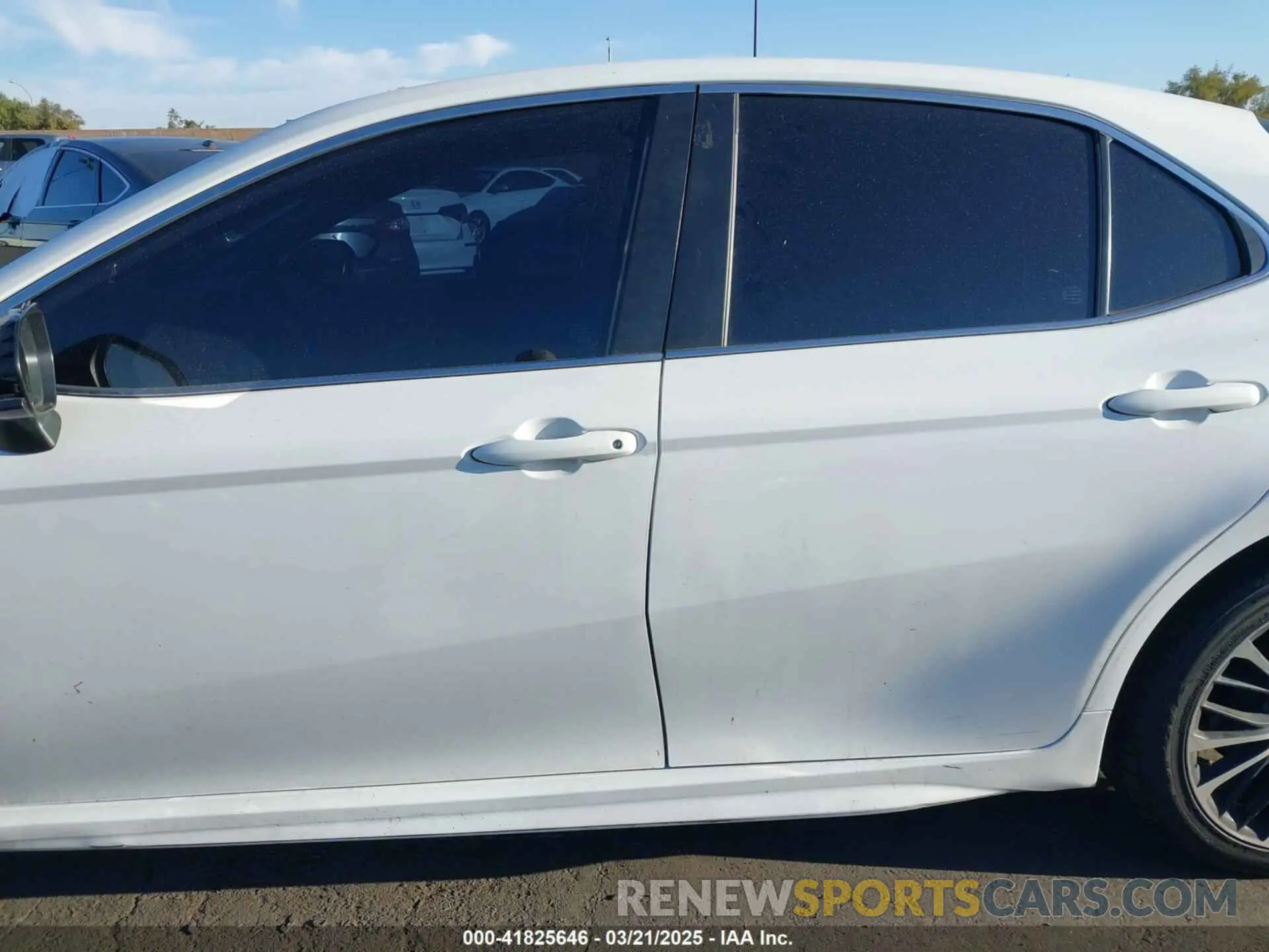 13 Photograph of a damaged car 4T1G11AK2LU329941 TOYOTA CAMRY 2020