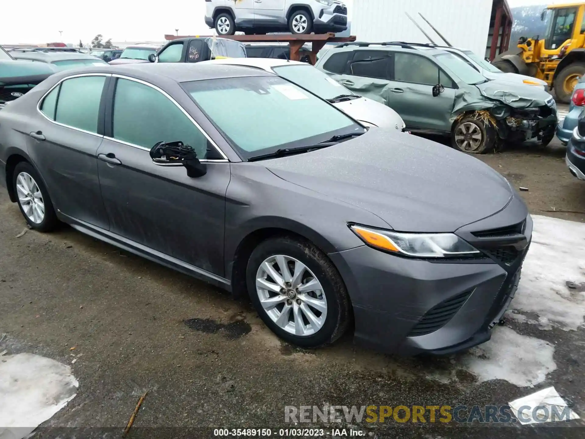 1 Photograph of a damaged car 4T1G11AK2LU335013 TOYOTA CAMRY 2020