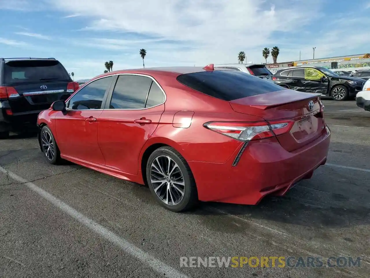 2 Photograph of a damaged car 4T1G11AK2LU348621 TOYOTA CAMRY 2020