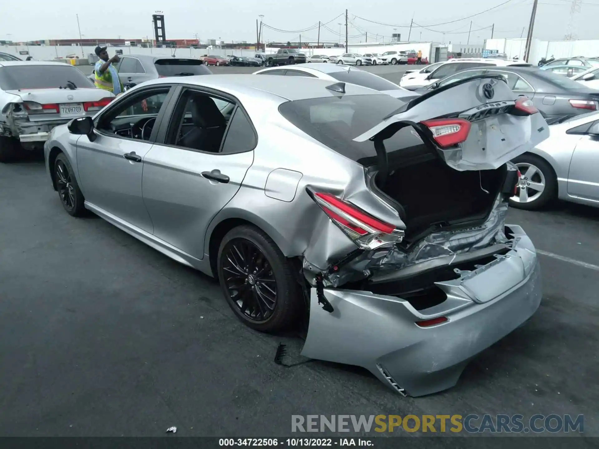 3 Photograph of a damaged car 4T1G11AK2LU355035 TOYOTA CAMRY 2020