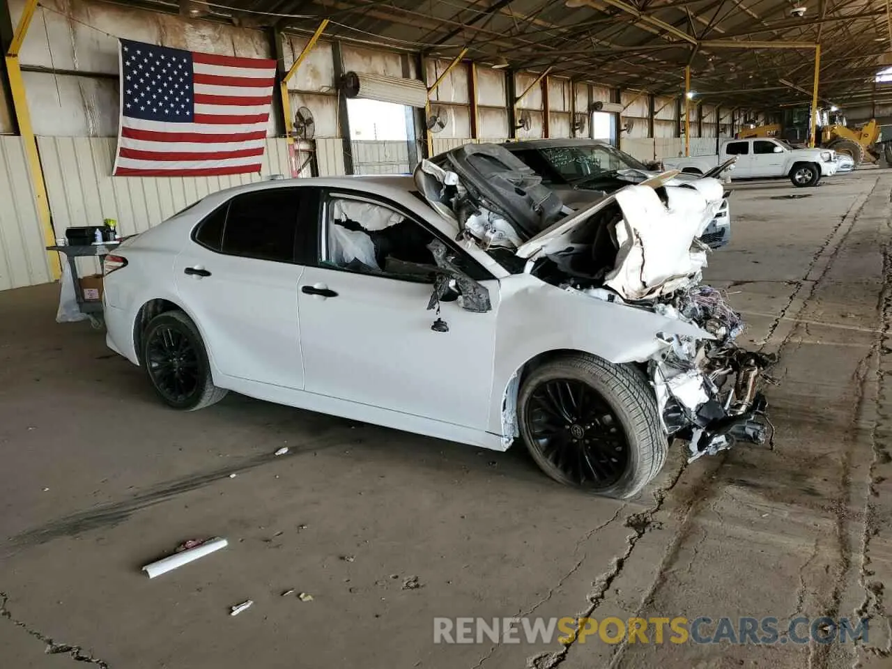 4 Photograph of a damaged car 4T1G11AK2LU356783 TOYOTA CAMRY 2020