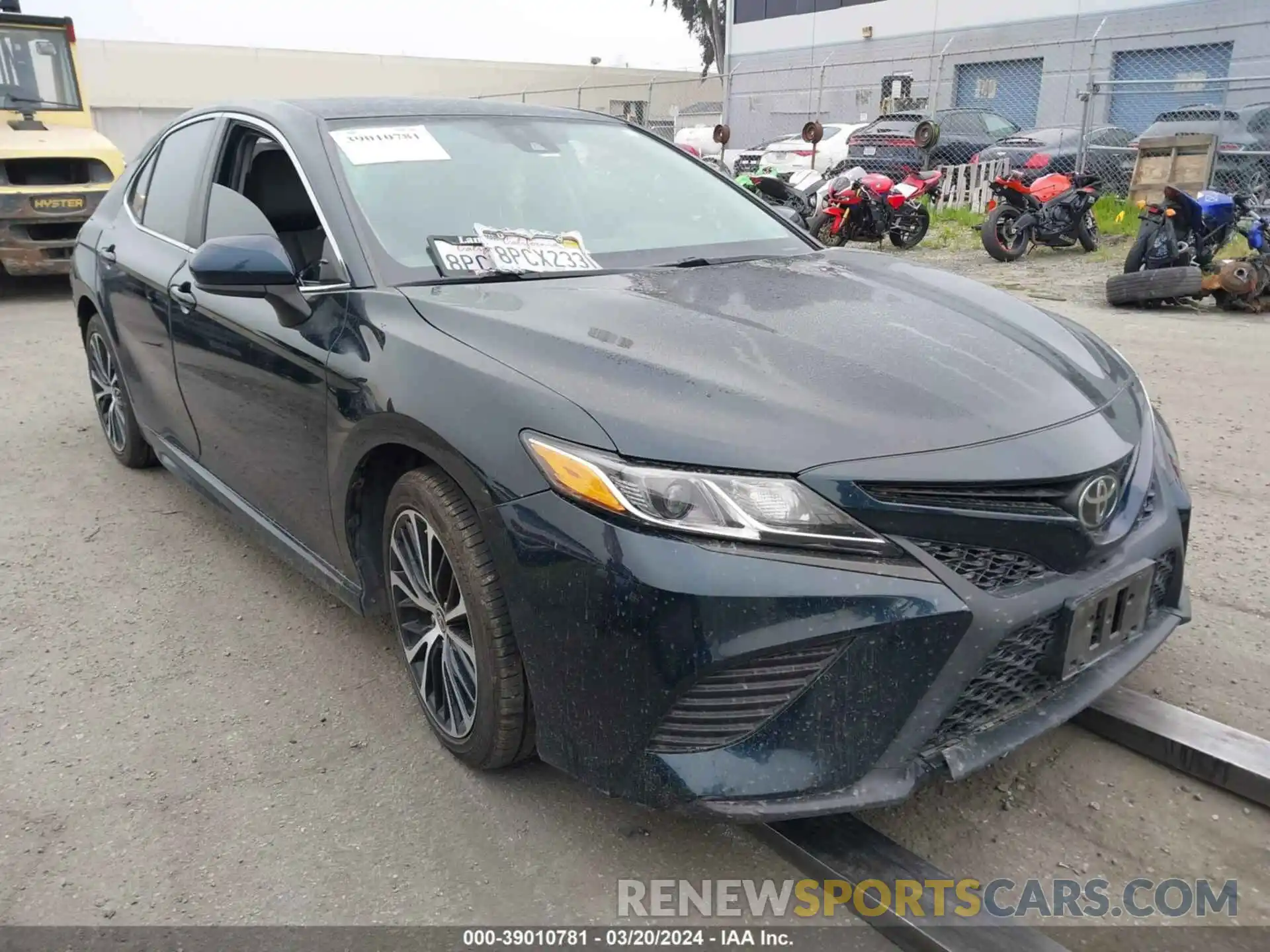 1 Photograph of a damaged car 4T1G11AK2LU357092 TOYOTA CAMRY 2020