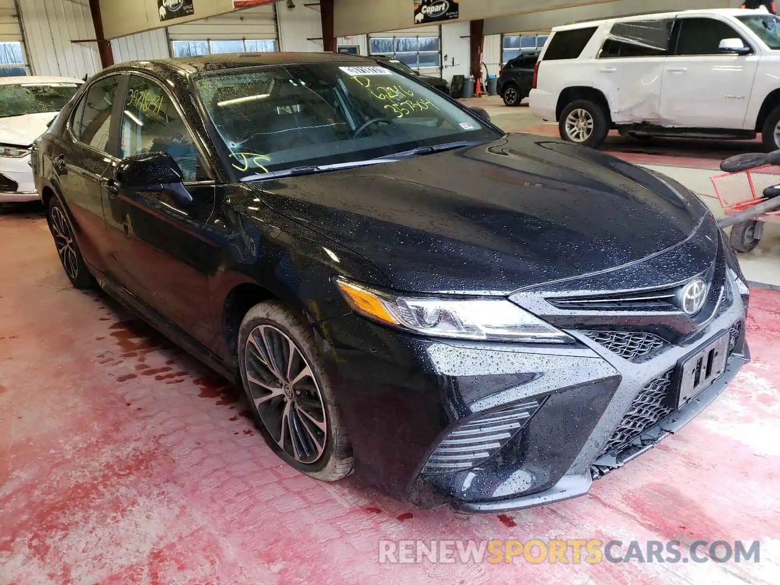 1 Photograph of a damaged car 4T1G11AK2LU357304 TOYOTA CAMRY 2020