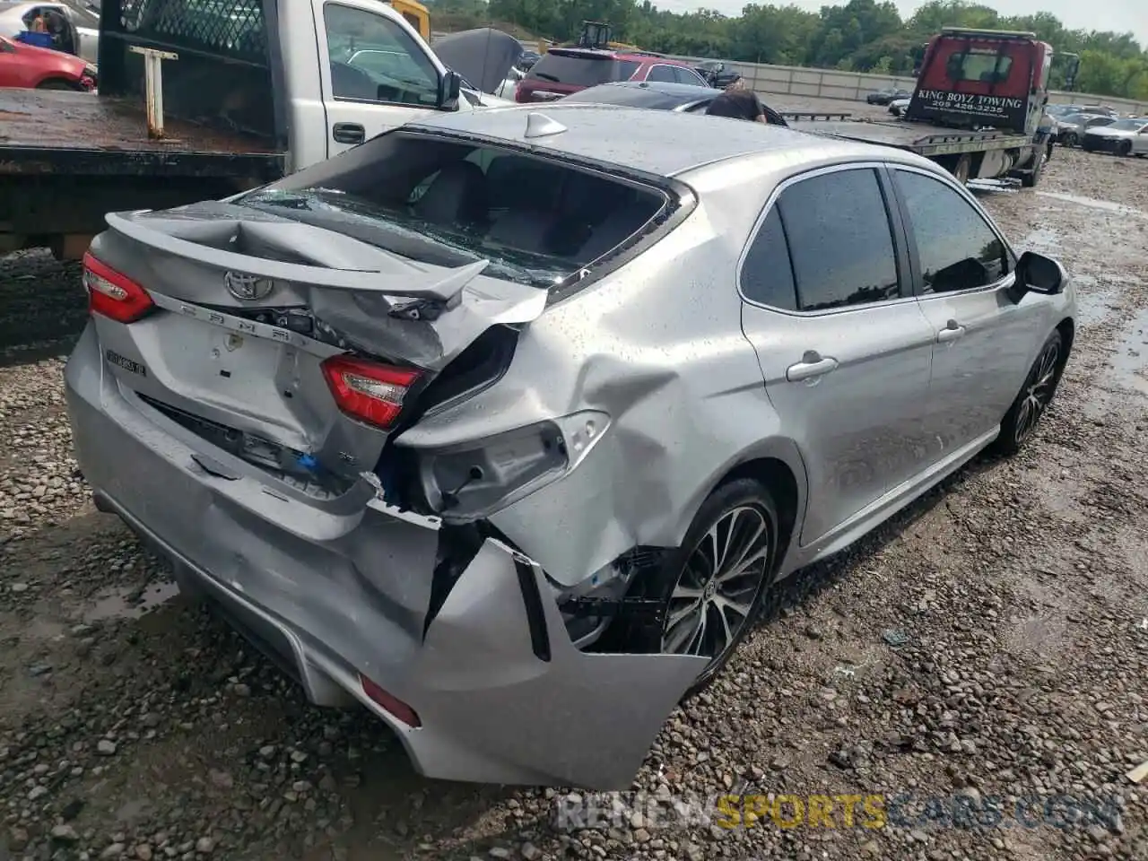 4 Photograph of a damaged car 4T1G11AK2LU357982 TOYOTA CAMRY 2020