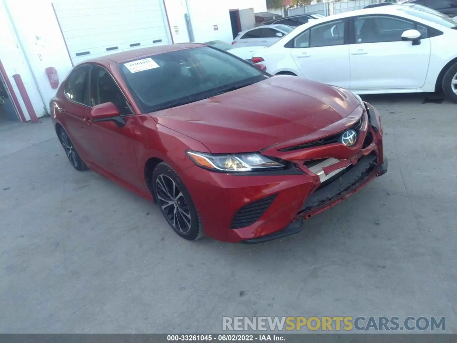 1 Photograph of a damaged car 4T1G11AK2LU358307 TOYOTA CAMRY 2020