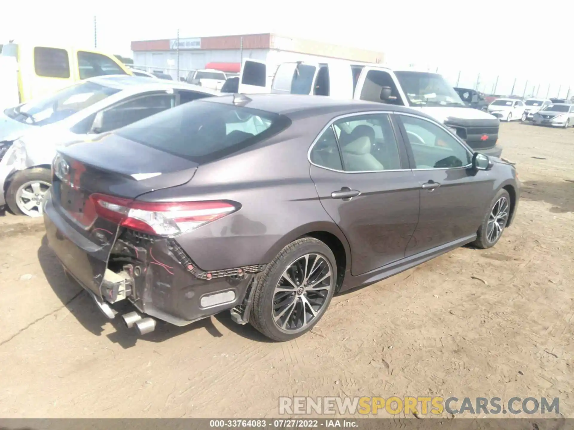 4 Photograph of a damaged car 4T1G11AK2LU358517 TOYOTA CAMRY 2020