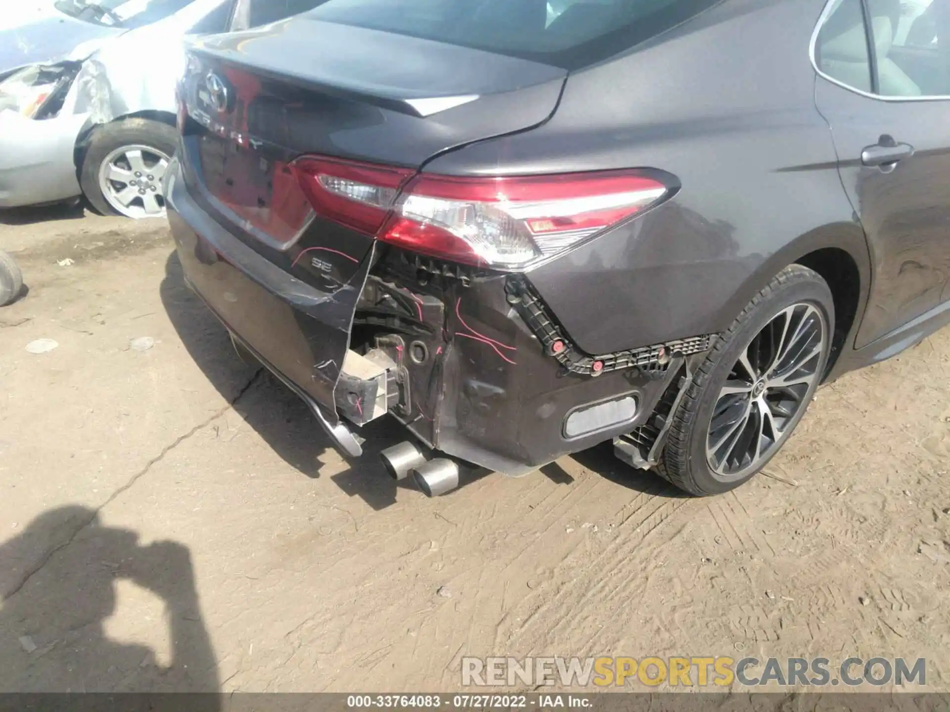 6 Photograph of a damaged car 4T1G11AK2LU358517 TOYOTA CAMRY 2020