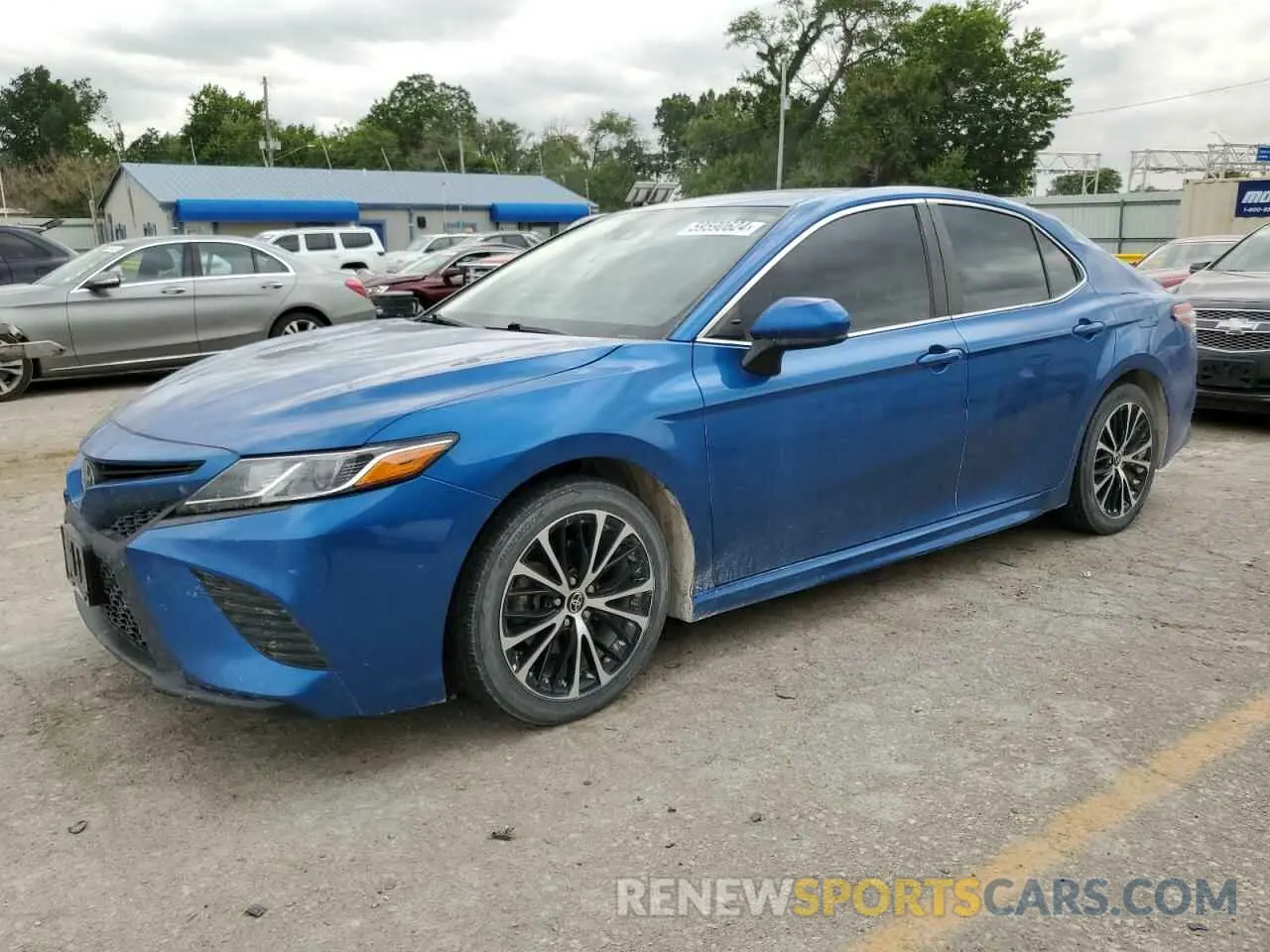 1 Photograph of a damaged car 4T1G11AK2LU376094 TOYOTA CAMRY 2020