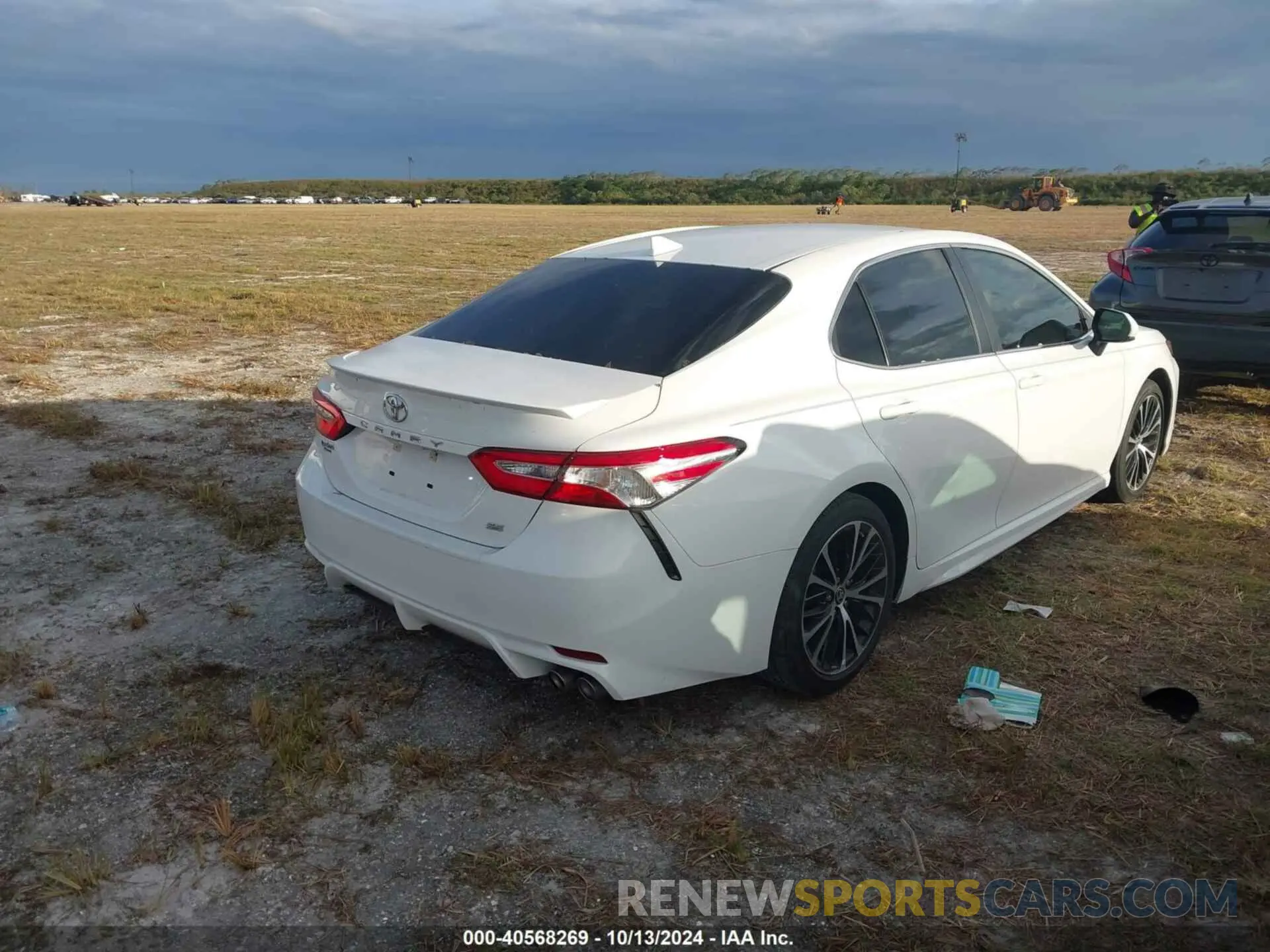 4 Photograph of a damaged car 4T1G11AK2LU377519 TOYOTA CAMRY 2020