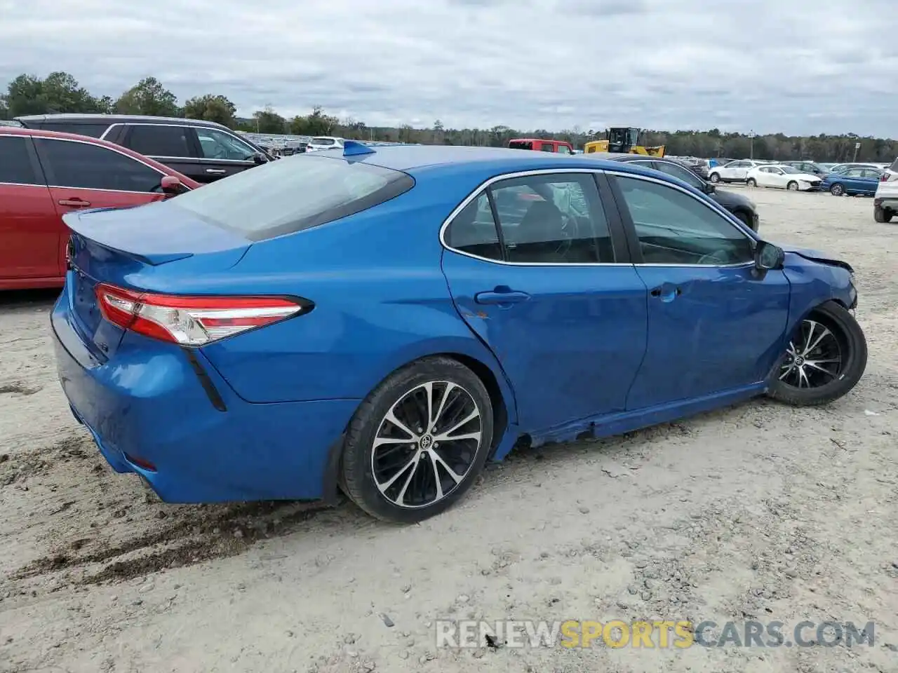 3 Photograph of a damaged car 4T1G11AK2LU380405 TOYOTA CAMRY 2020