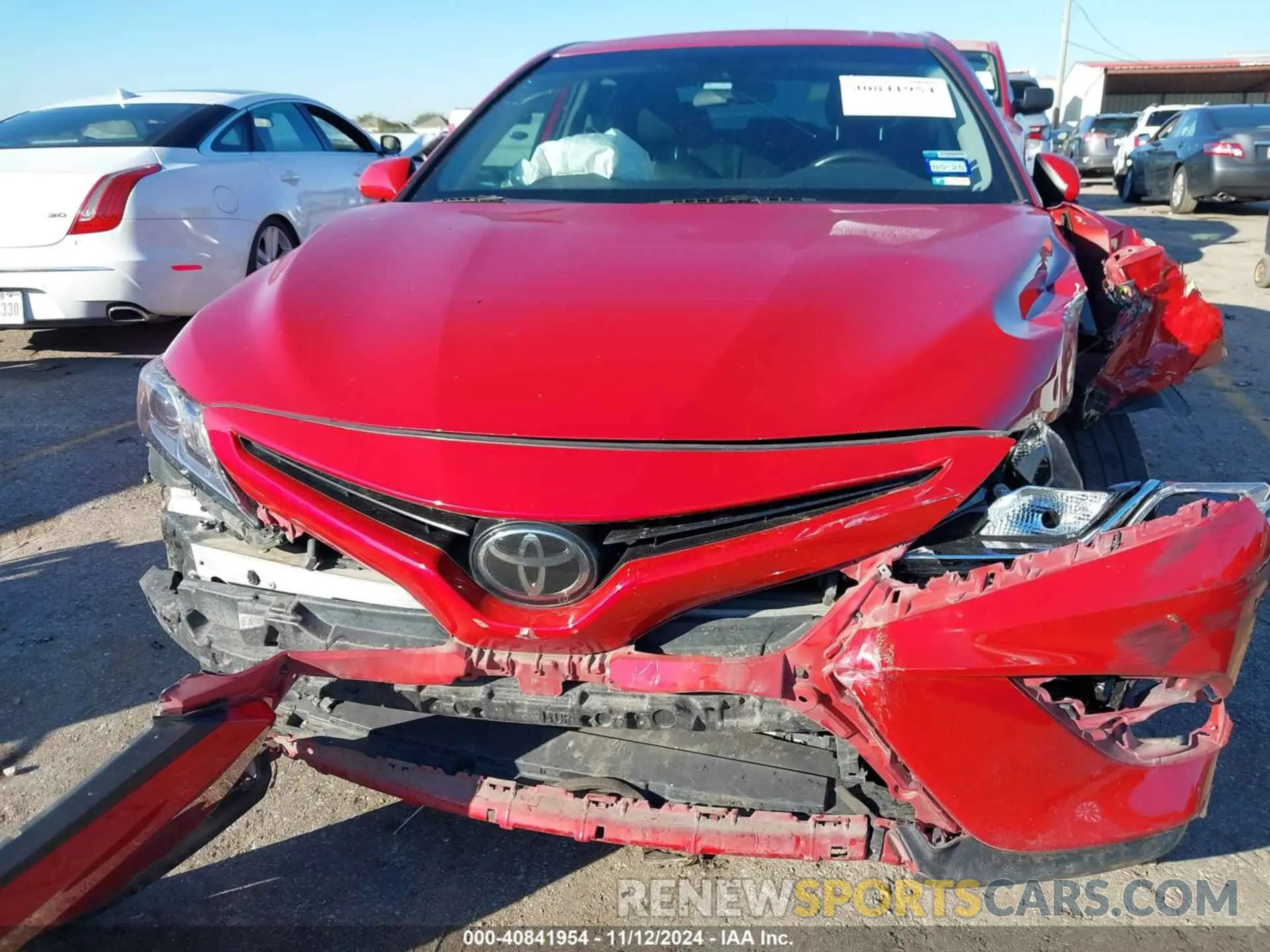 11 Photograph of a damaged car 4T1G11AK2LU386334 TOYOTA CAMRY 2020