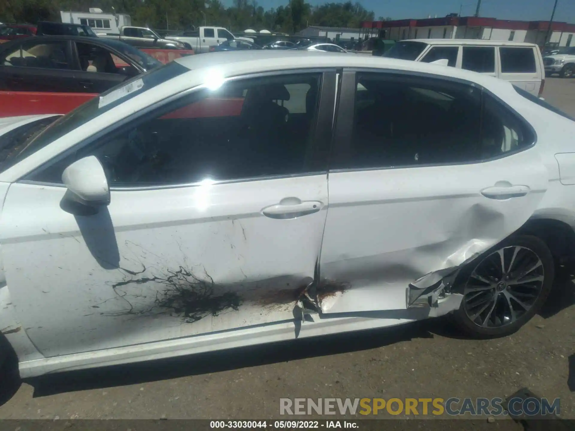 6 Photograph of a damaged car 4T1G11AK2LU388360 TOYOTA CAMRY 2020