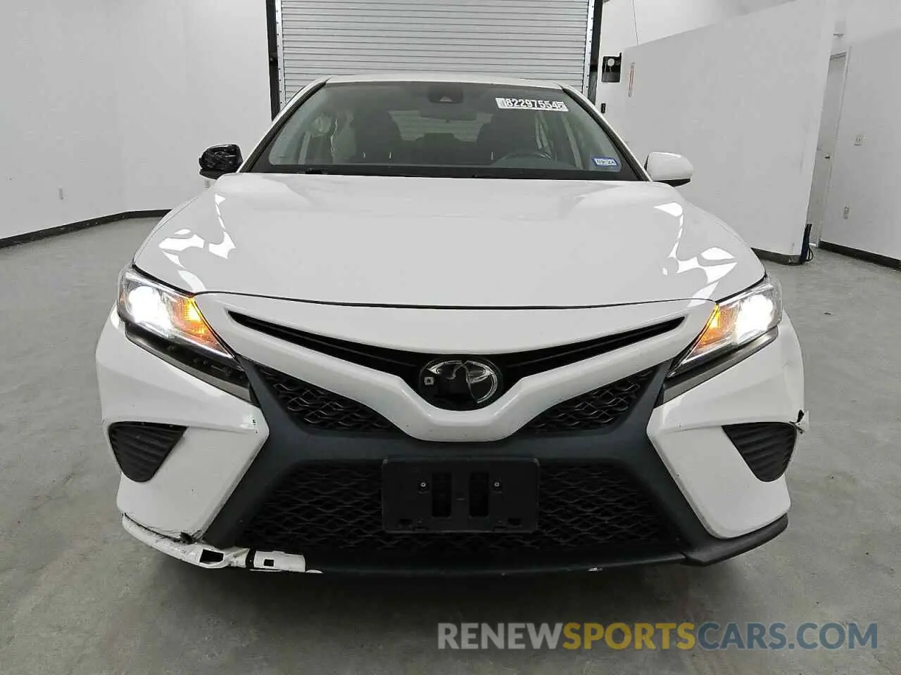 5 Photograph of a damaged car 4T1G11AK2LU393090 TOYOTA CAMRY 2020