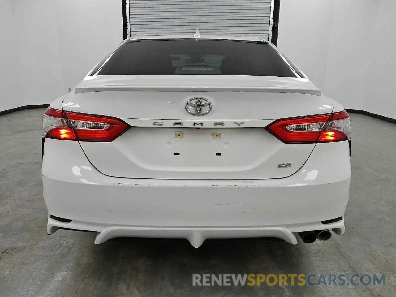 6 Photograph of a damaged car 4T1G11AK2LU393090 TOYOTA CAMRY 2020