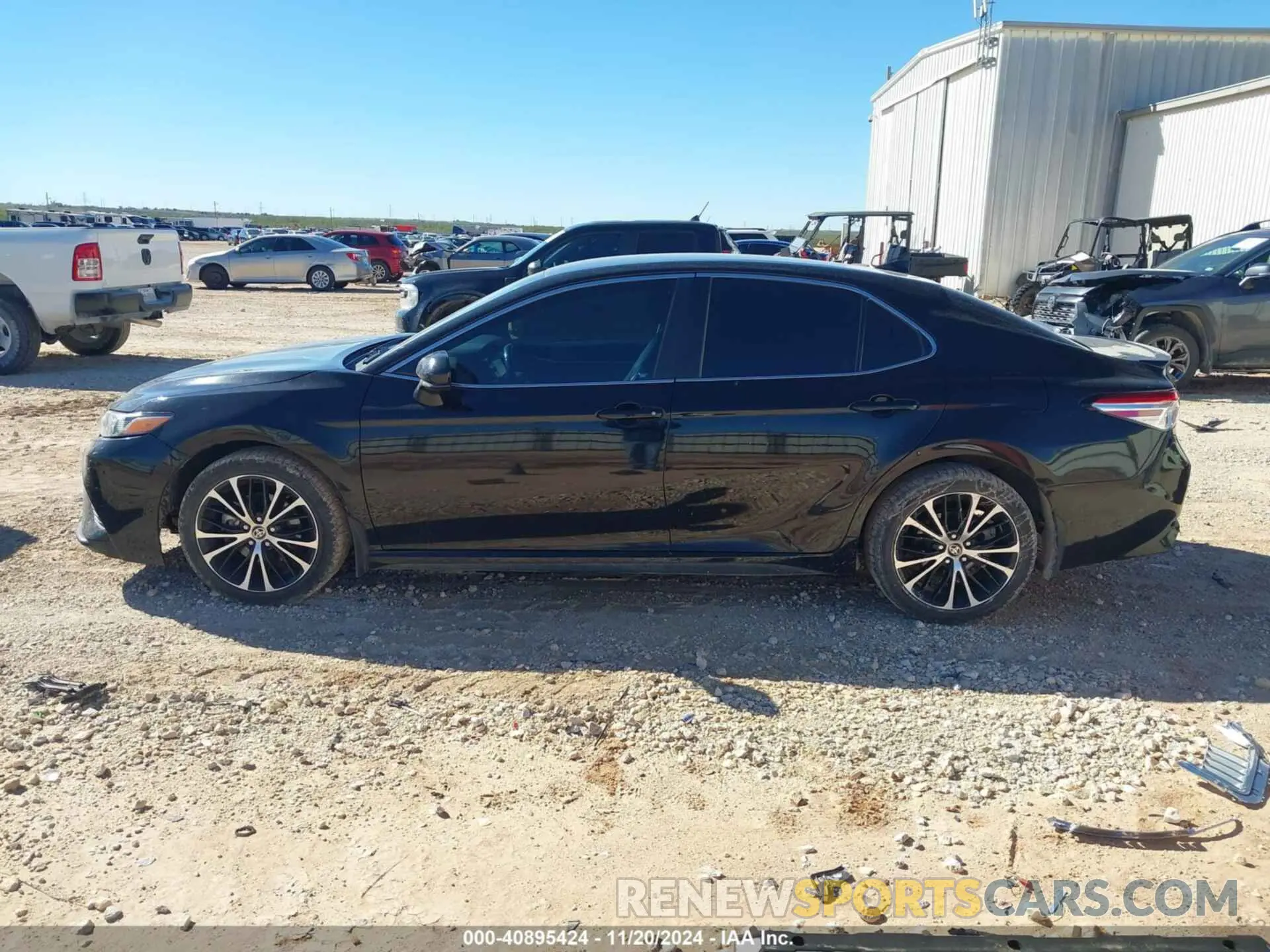 14 Photograph of a damaged car 4T1G11AK2LU401558 TOYOTA CAMRY 2020