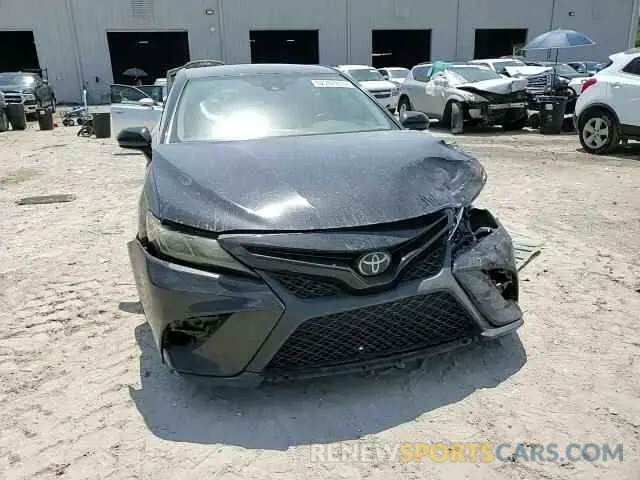 11 Photograph of a damaged car 4T1G11AK2LU859889 TOYOTA CAMRY 2020
