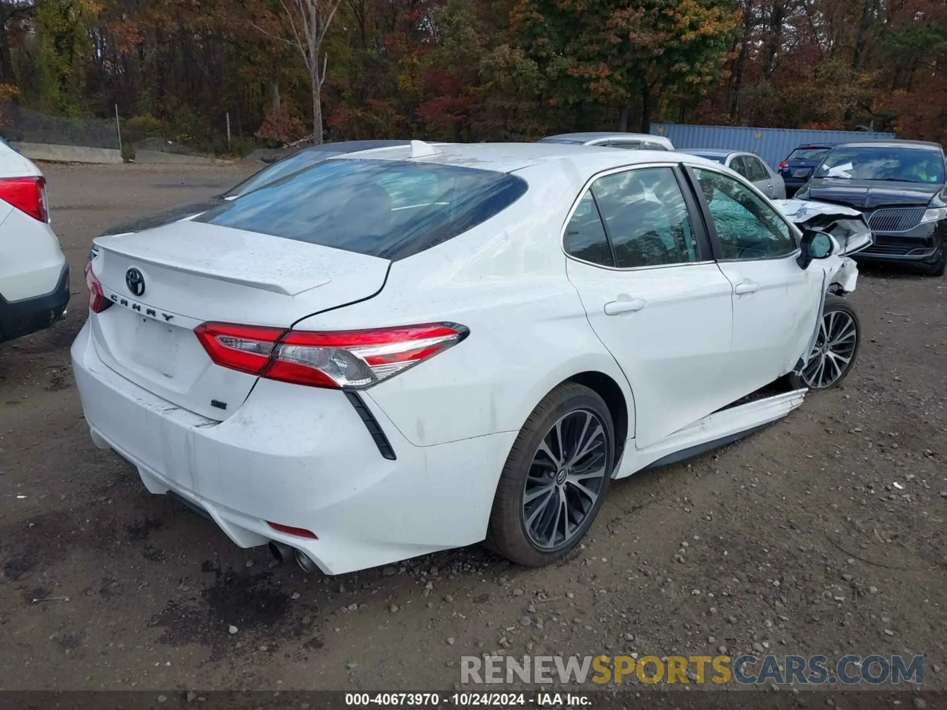 4 Photograph of a damaged car 4T1G11AK2LU865207 TOYOTA CAMRY 2020