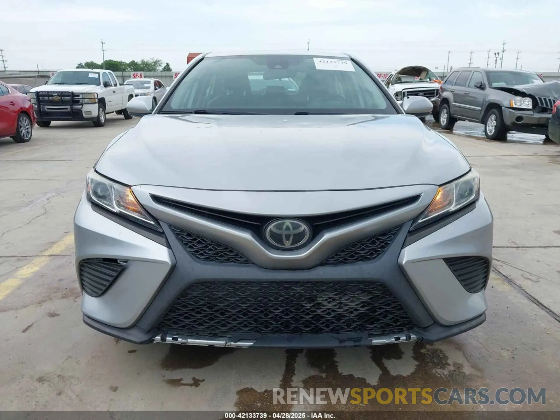 12 Photograph of a damaged car 4T1G11AK2LU865482 TOYOTA CAMRY 2020