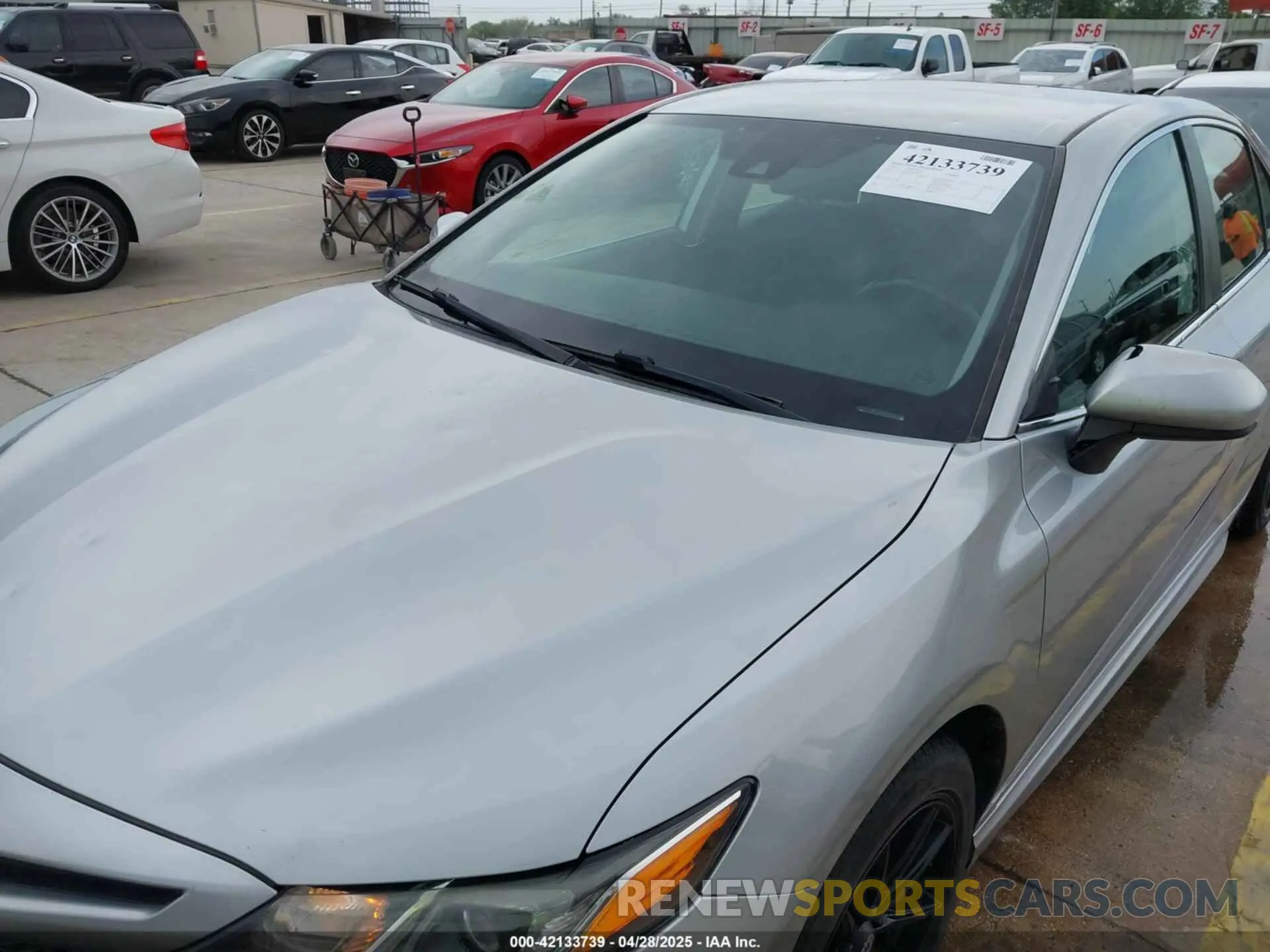 6 Photograph of a damaged car 4T1G11AK2LU865482 TOYOTA CAMRY 2020