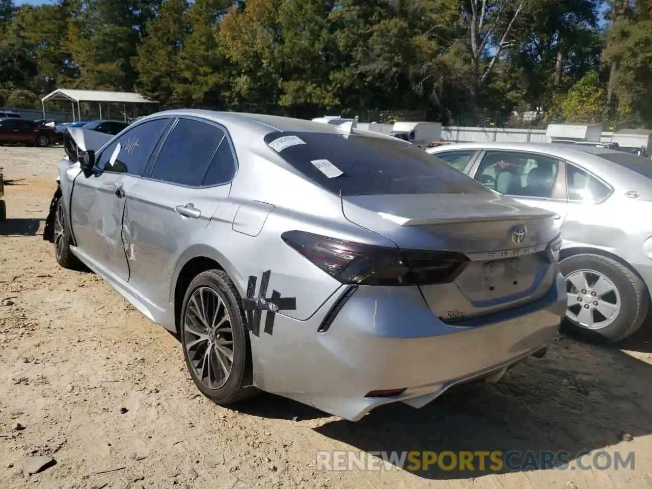 3 Photograph of a damaged car 4T1G11AK2LU865594 TOYOTA CAMRY 2020