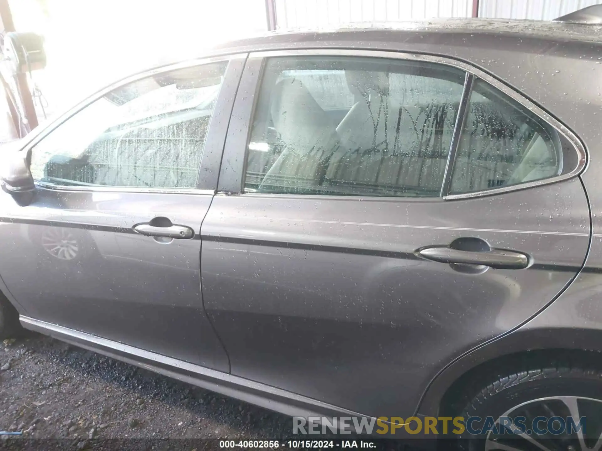 15 Photograph of a damaged car 4T1G11AK2LU866700 TOYOTA CAMRY 2020