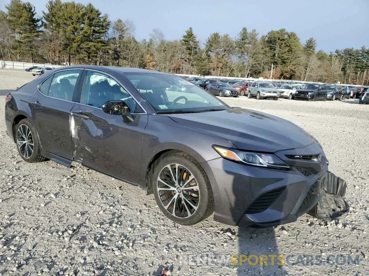 4 Photograph of a damaged car 4T1G11AK2LU875039 TOYOTA CAMRY 2020