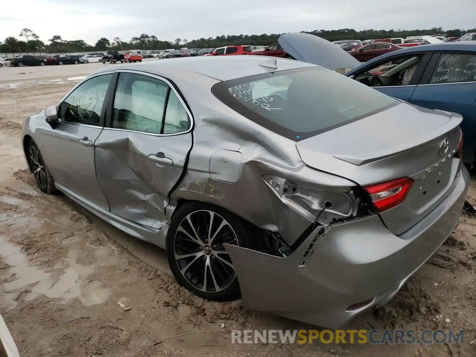 9 Photograph of a damaged car 4T1G11AK2LU886672 TOYOTA CAMRY 2020