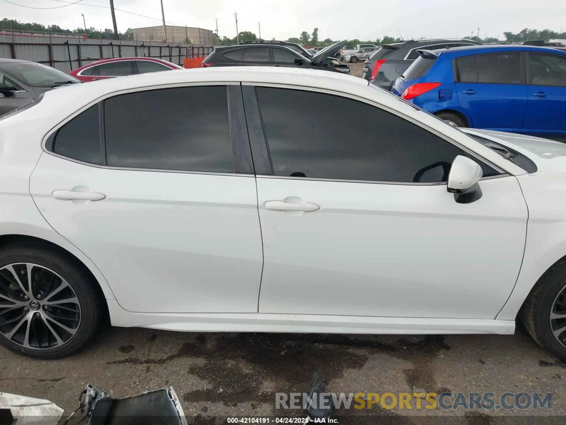 14 Photograph of a damaged car 4T1G11AK2LU893508 TOYOTA CAMRY 2020