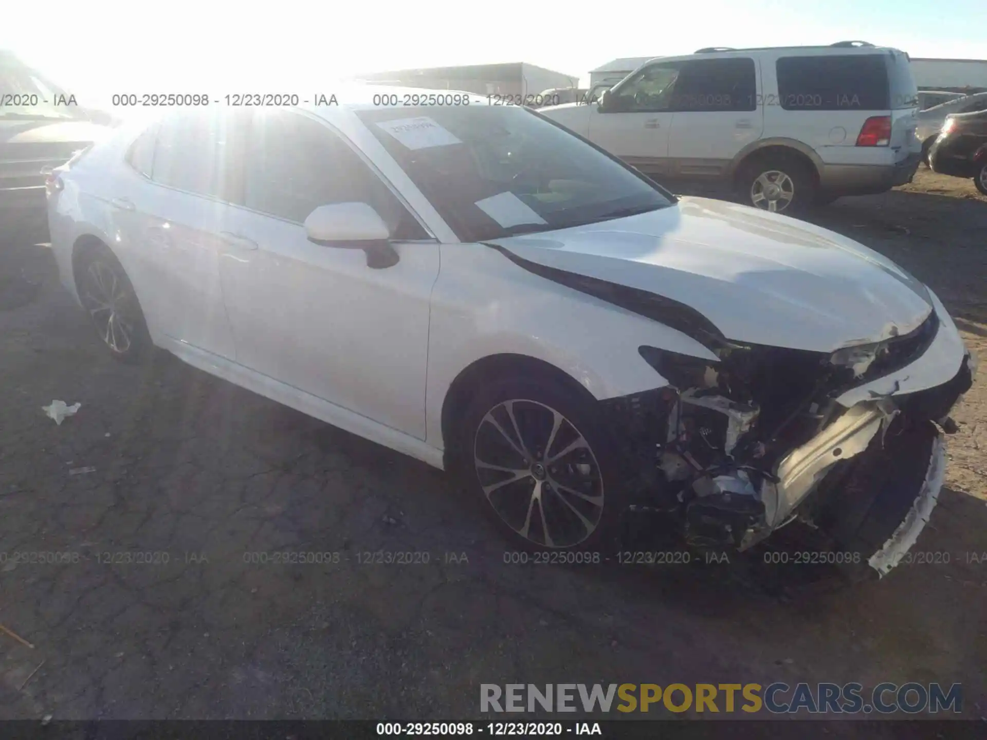 1 Photograph of a damaged car 4T1G11AK2LU902756 TOYOTA CAMRY 2020