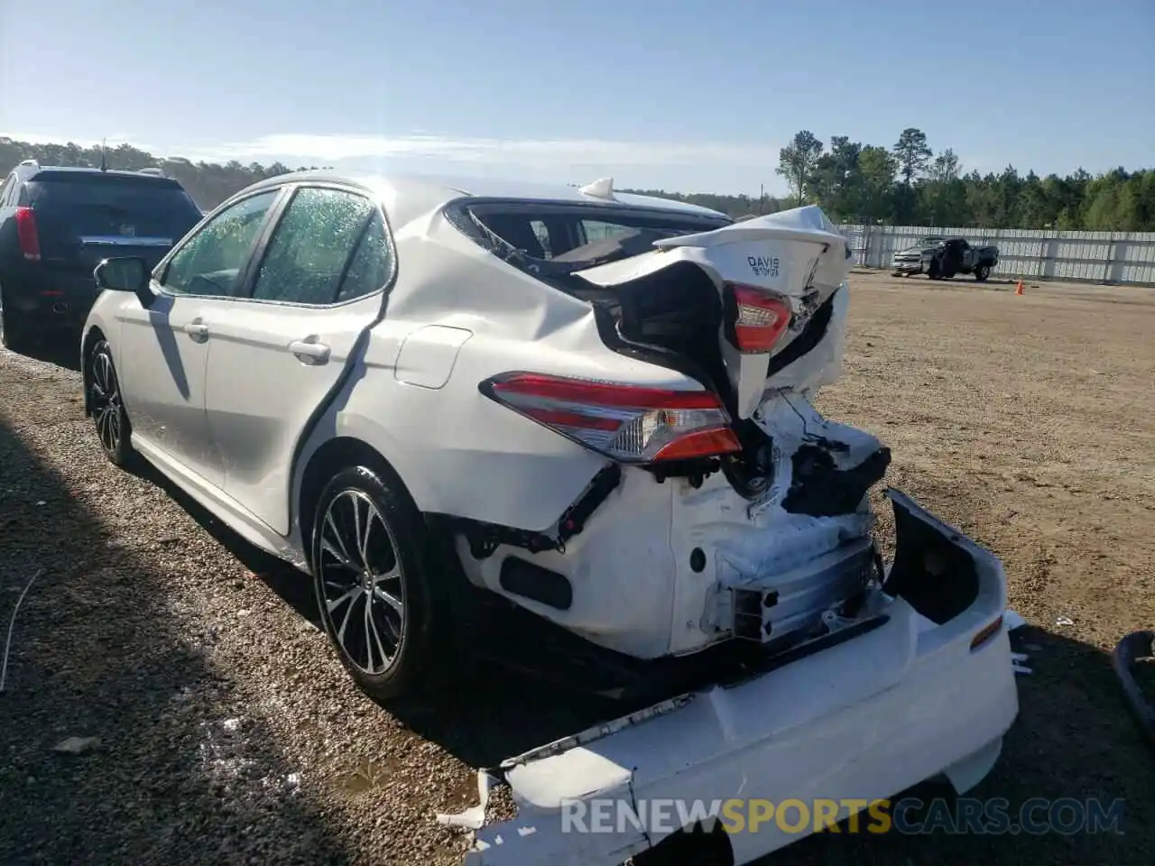 3 Photograph of a damaged car 4T1G11AK2LU904295 TOYOTA CAMRY 2020