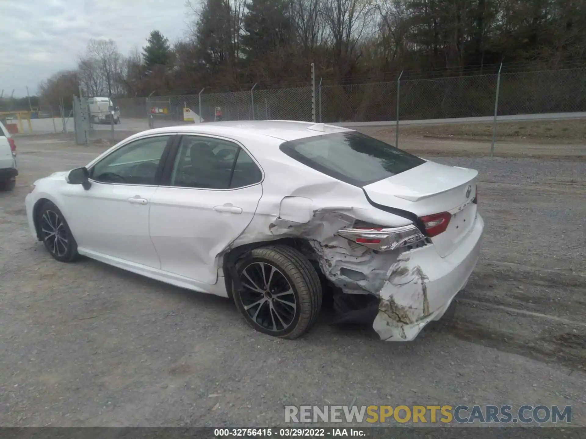 3 Photograph of a damaged car 4T1G11AK2LU910176 TOYOTA CAMRY 2020