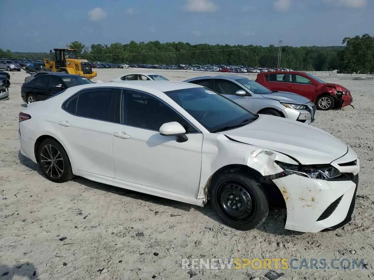 4 Photograph of a damaged car 4T1G11AK2LU912610 TOYOTA CAMRY 2020