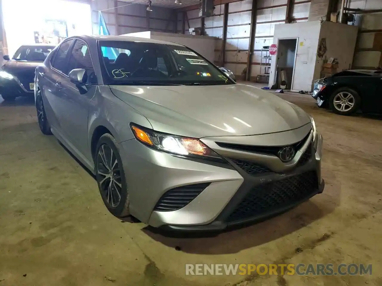 1 Photograph of a damaged car 4T1G11AK2LU926958 TOYOTA CAMRY 2020