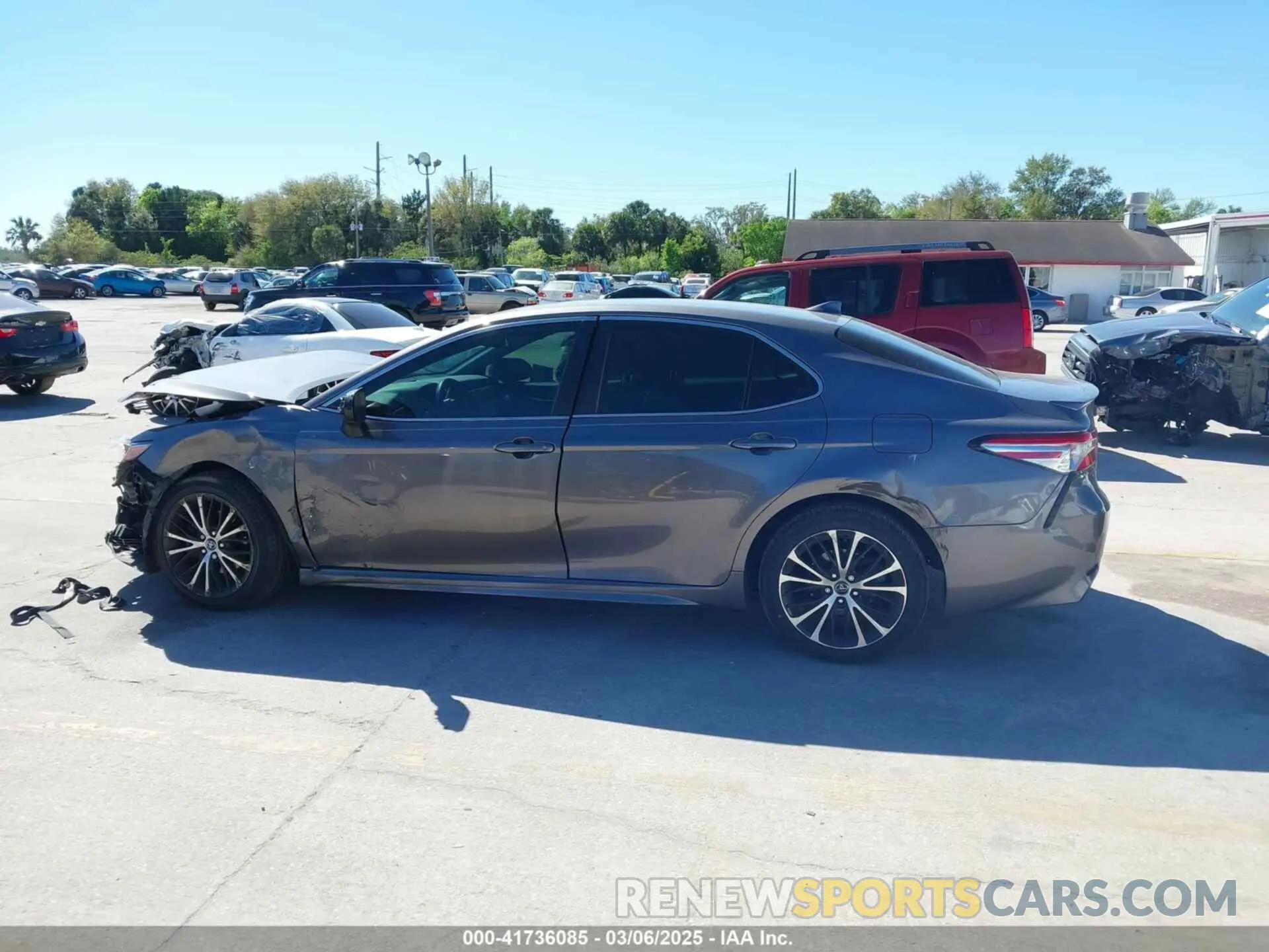 14 Photograph of a damaged car 4T1G11AK2LU927172 TOYOTA CAMRY 2020