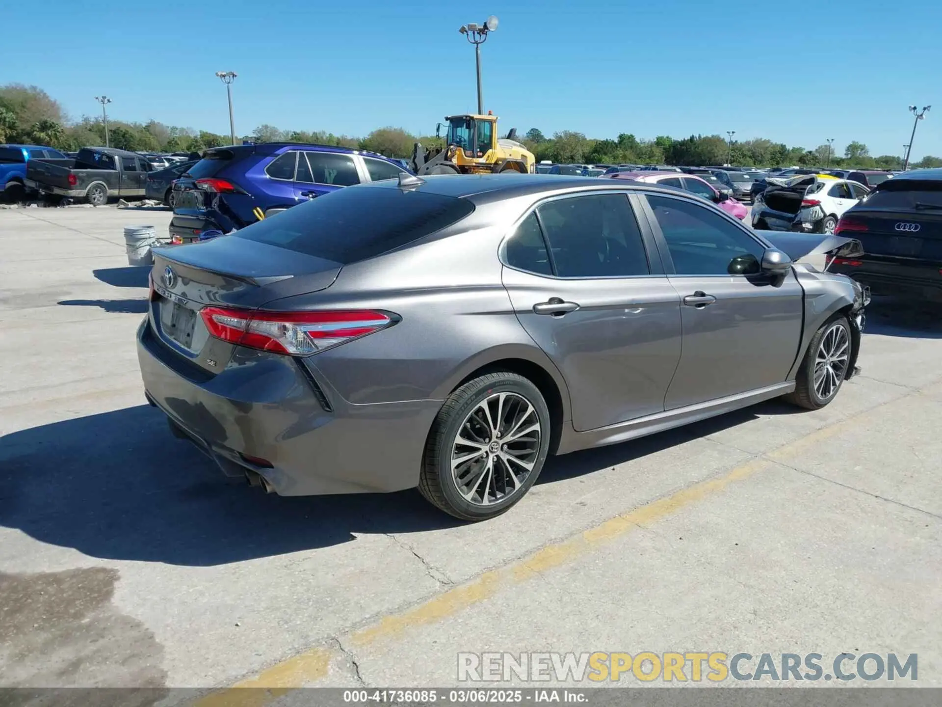 4 Photograph of a damaged car 4T1G11AK2LU927172 TOYOTA CAMRY 2020