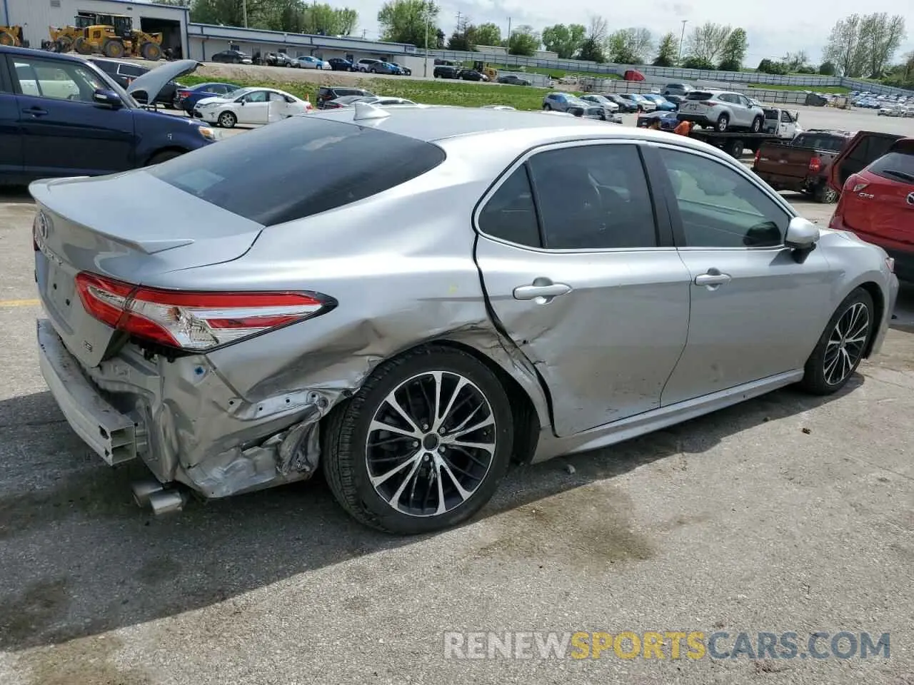 3 Photograph of a damaged car 4T1G11AK2LU927785 TOYOTA CAMRY 2020