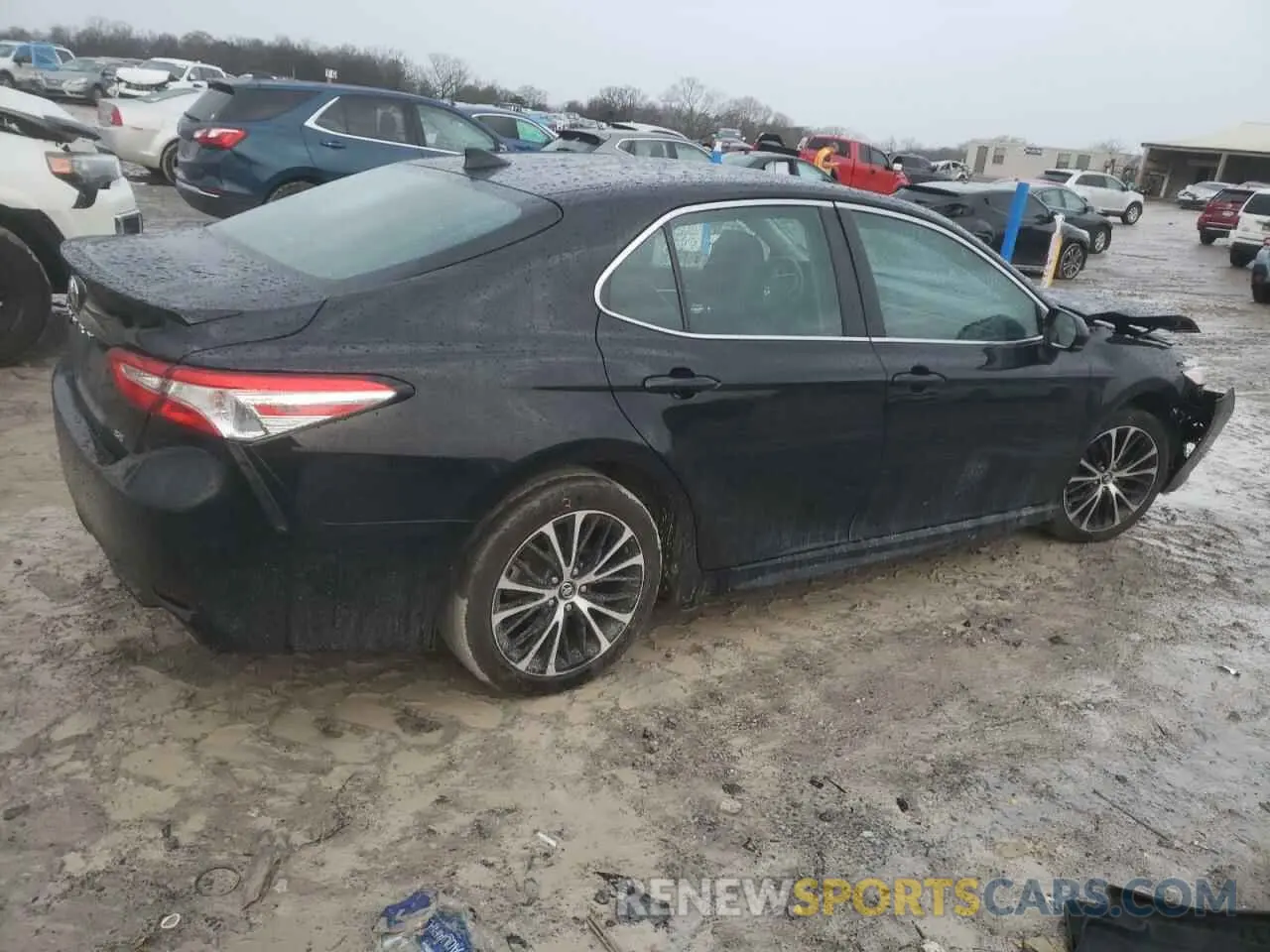 3 Photograph of a damaged car 4T1G11AK2LU931187 TOYOTA CAMRY 2020
