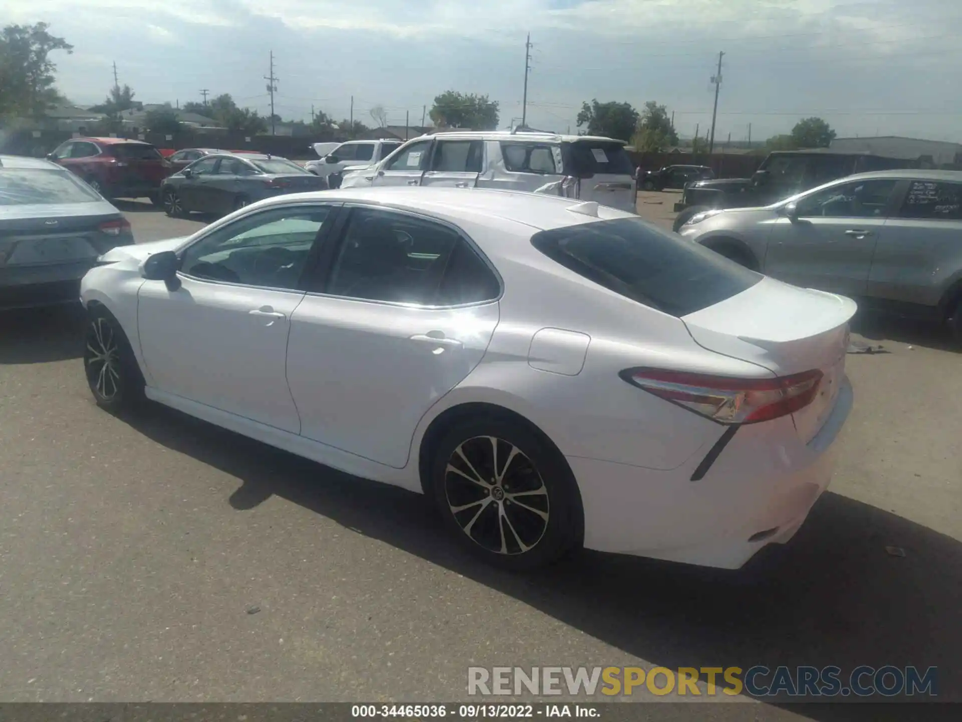 3 Photograph of a damaged car 4T1G11AK2LU938947 TOYOTA CAMRY 2020