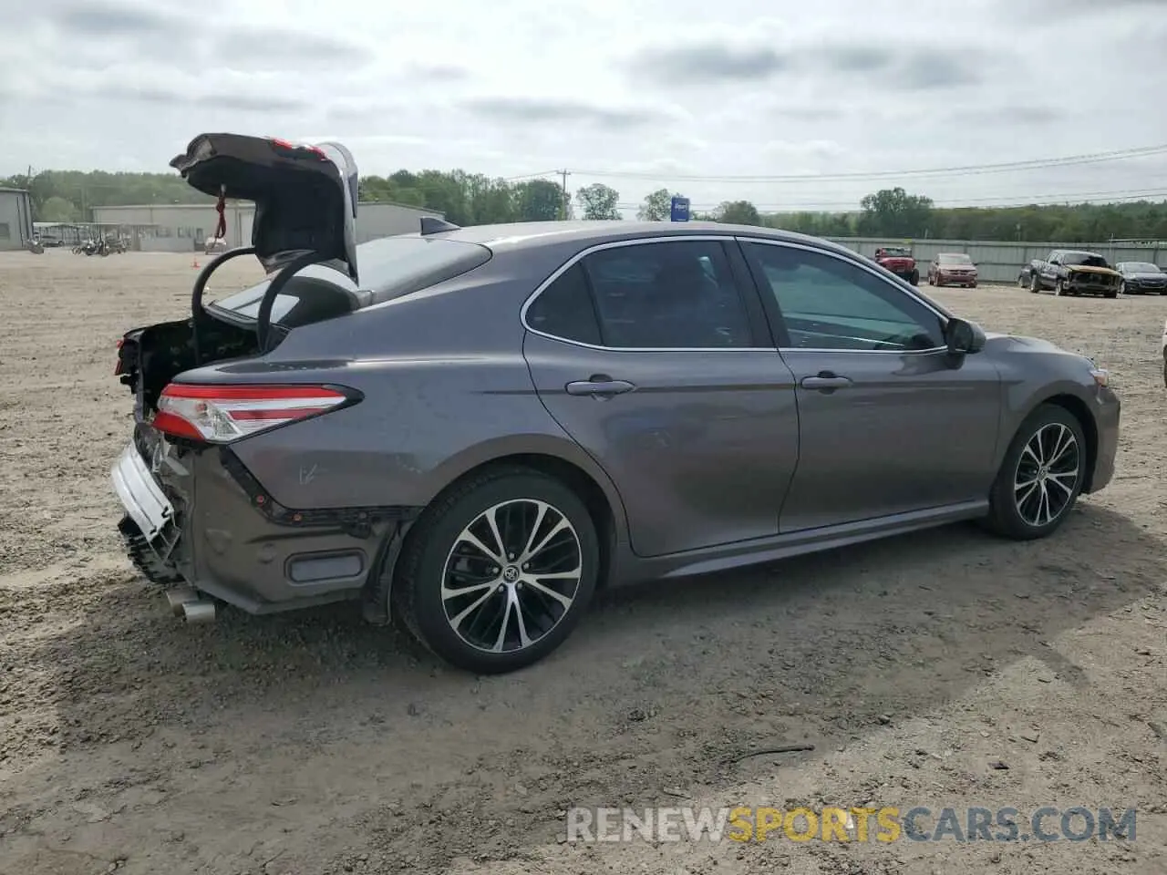 3 Photograph of a damaged car 4T1G11AK2LU947809 TOYOTA CAMRY 2020