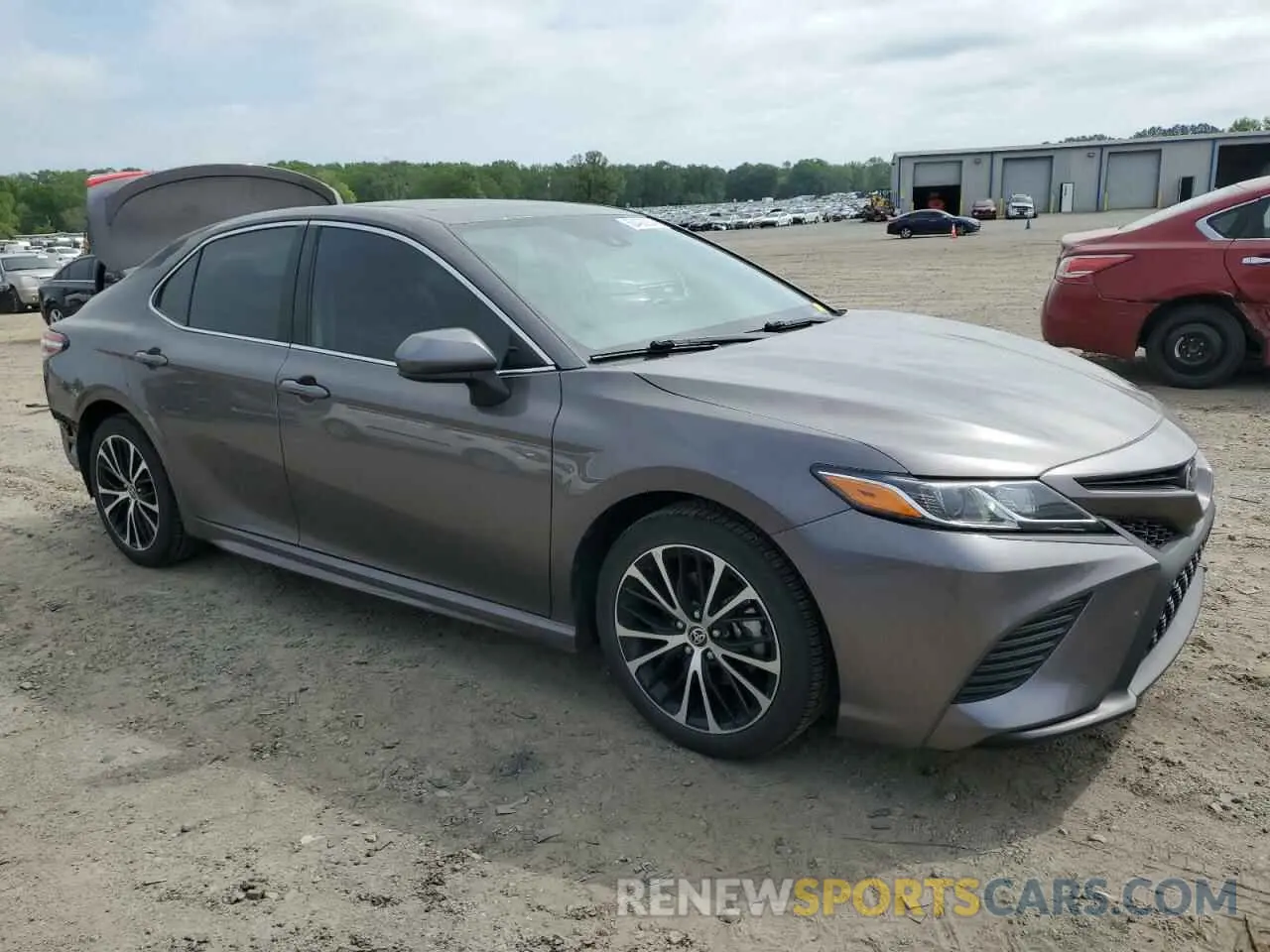 4 Photograph of a damaged car 4T1G11AK2LU947809 TOYOTA CAMRY 2020