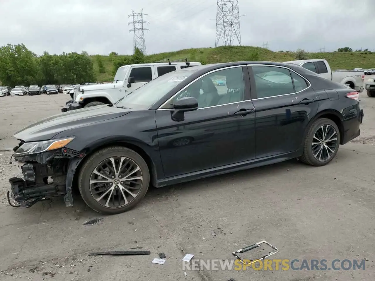 1 Photograph of a damaged car 4T1G11AK2LU956865 TOYOTA CAMRY 2020