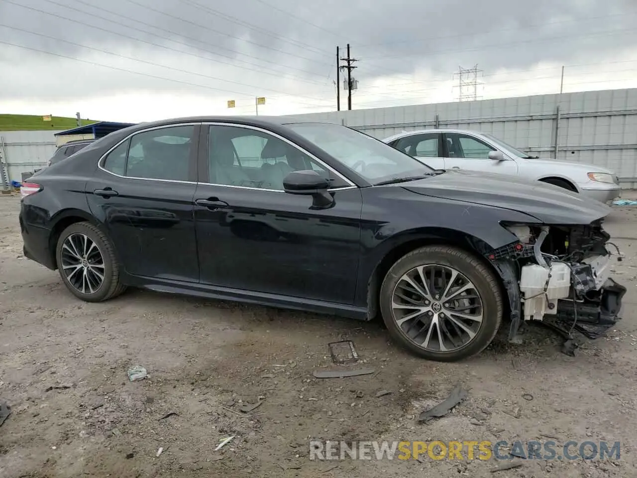 4 Photograph of a damaged car 4T1G11AK2LU956865 TOYOTA CAMRY 2020