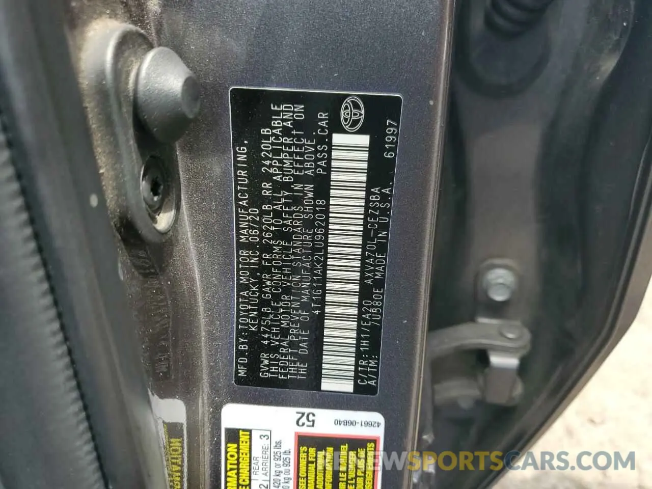 14 Photograph of a damaged car 4T1G11AK2LU962018 TOYOTA CAMRY 2020