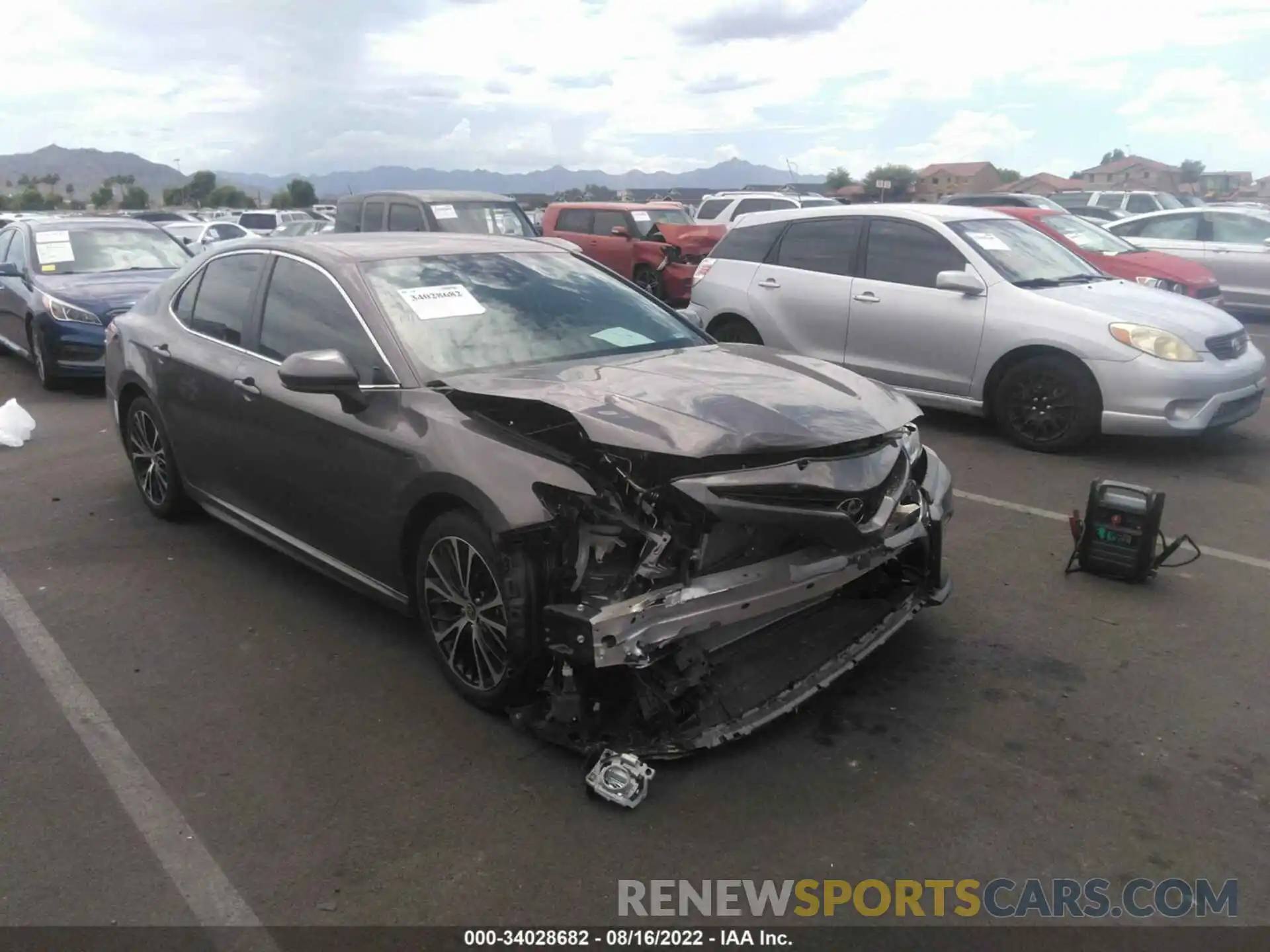 1 Photograph of a damaged car 4T1G11AK2LU962858 TOYOTA CAMRY 2020