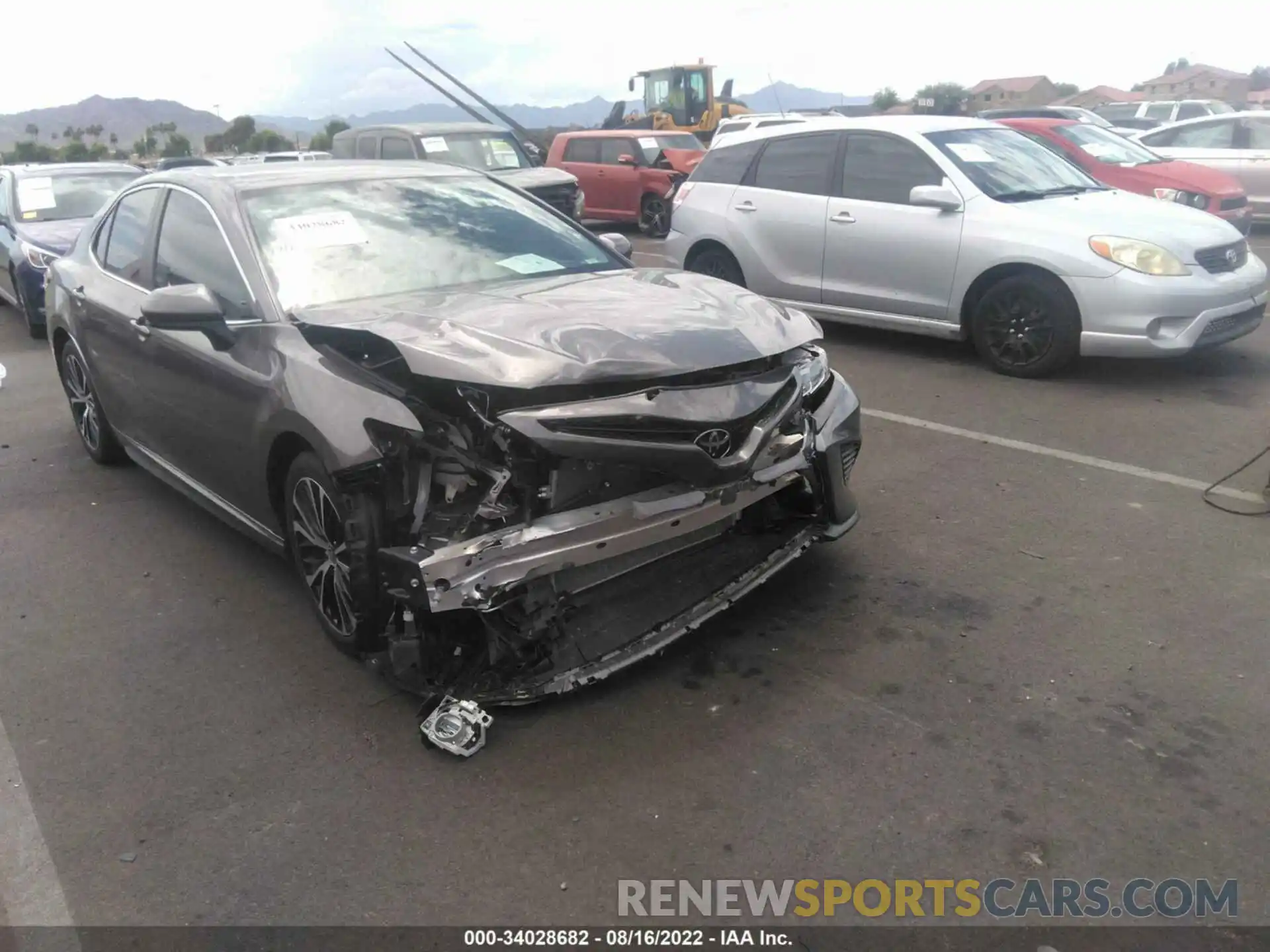 6 Photograph of a damaged car 4T1G11AK2LU962858 TOYOTA CAMRY 2020