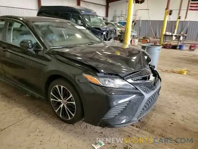 13 Photograph of a damaged car 4T1G11AK2LU966599 TOYOTA CAMRY 2020